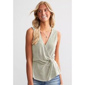 Daytrip BUCKLE vneck Olive & White ribbed Peplum tank Size Large NWT